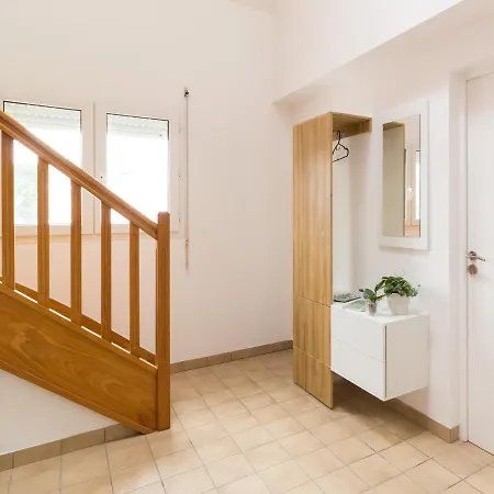 Club House 2 & 3 Centre * Carquefou