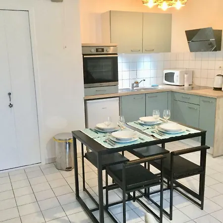 Club House 2 & 3 Centre *